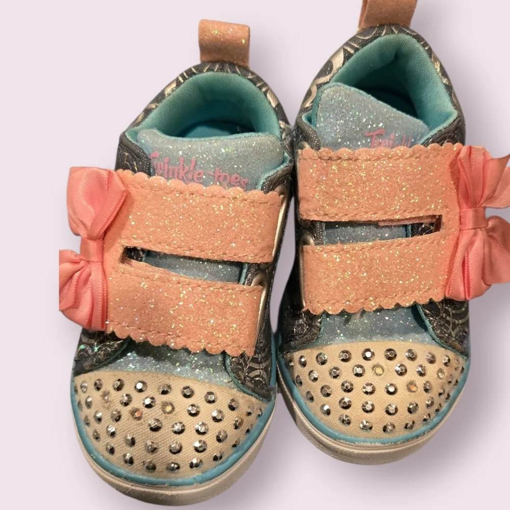 Skechers Heart Pattern Sneakers Light Up Sparkle Bow - Blue Silver Pink Sz 5